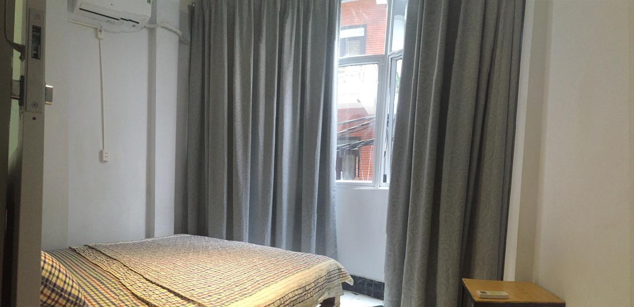 Golden Snake Hostel 河内 客房 照片